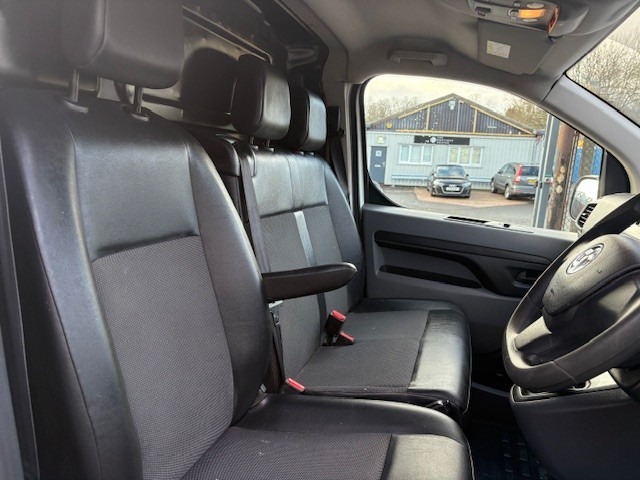 Used Vauxhall Vivaro 2020 for sale - 77235592: Photo 9