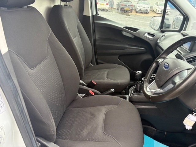 Used Ford Transit Courier 2019 for sale - 77336633: Photo 9
