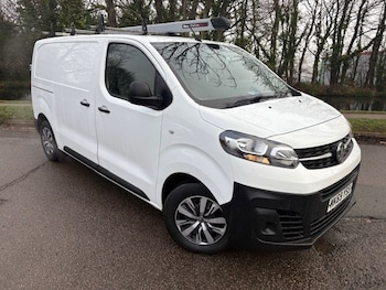 Vauxhall Vivaro feature image
