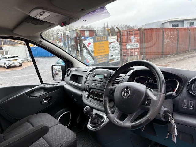 Used Vauxhall Vivaro 2019 for sale - 77489811: Photo 11