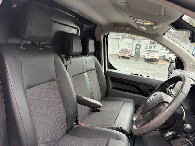 Used Vauxhall Vivaro 2021 for sale - 76532517: Photo 12