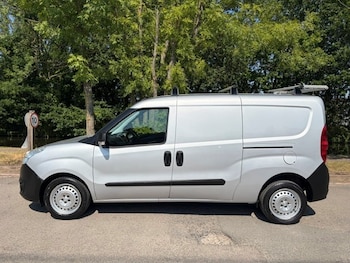 Used Vauxhall Combo 2017 for sale - 79193331: Photo