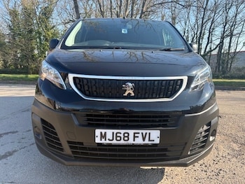 Used Peugeot Expert 2019 for sale - 77945560: Photo
