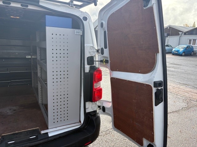 Used Citroen Dispatch 2020 for sale - 76319801: Photo 25