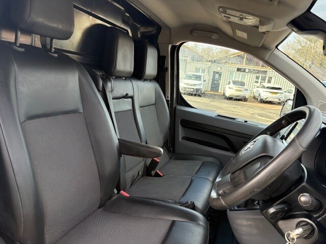 Used Vauxhall Vivaro 2021 for sale - 77814930: Photo 11