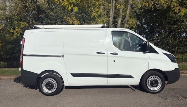 Used Ford Transit Custom 2017 for sale - 76192325: Photo 8