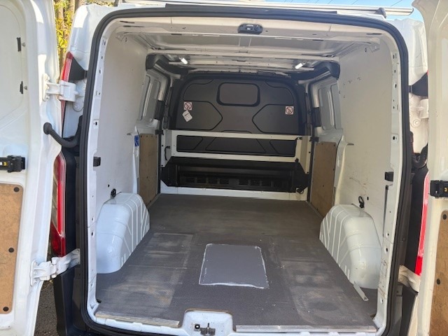 Used Ford Transit Custom 2017 for sale - 76192325: Photo 9