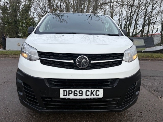 Used Vauxhall Vivaro 2020 for sale - 77196604: Photo 2