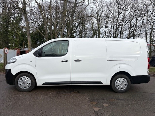 Used Vauxhall Vivaro 2020 for sale - 77196604: Photo 4