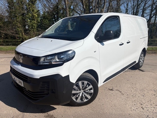 Used Vauxhall Vivaro 2024 for sale - 77946258: Photo 3