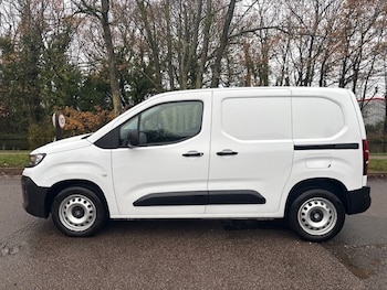Used Vauxhall Combo 2024 for sale - 76809343: Photo