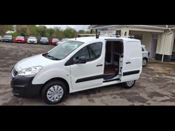 Used Peugeot Partner 2018 for sale - 74376394: Photo