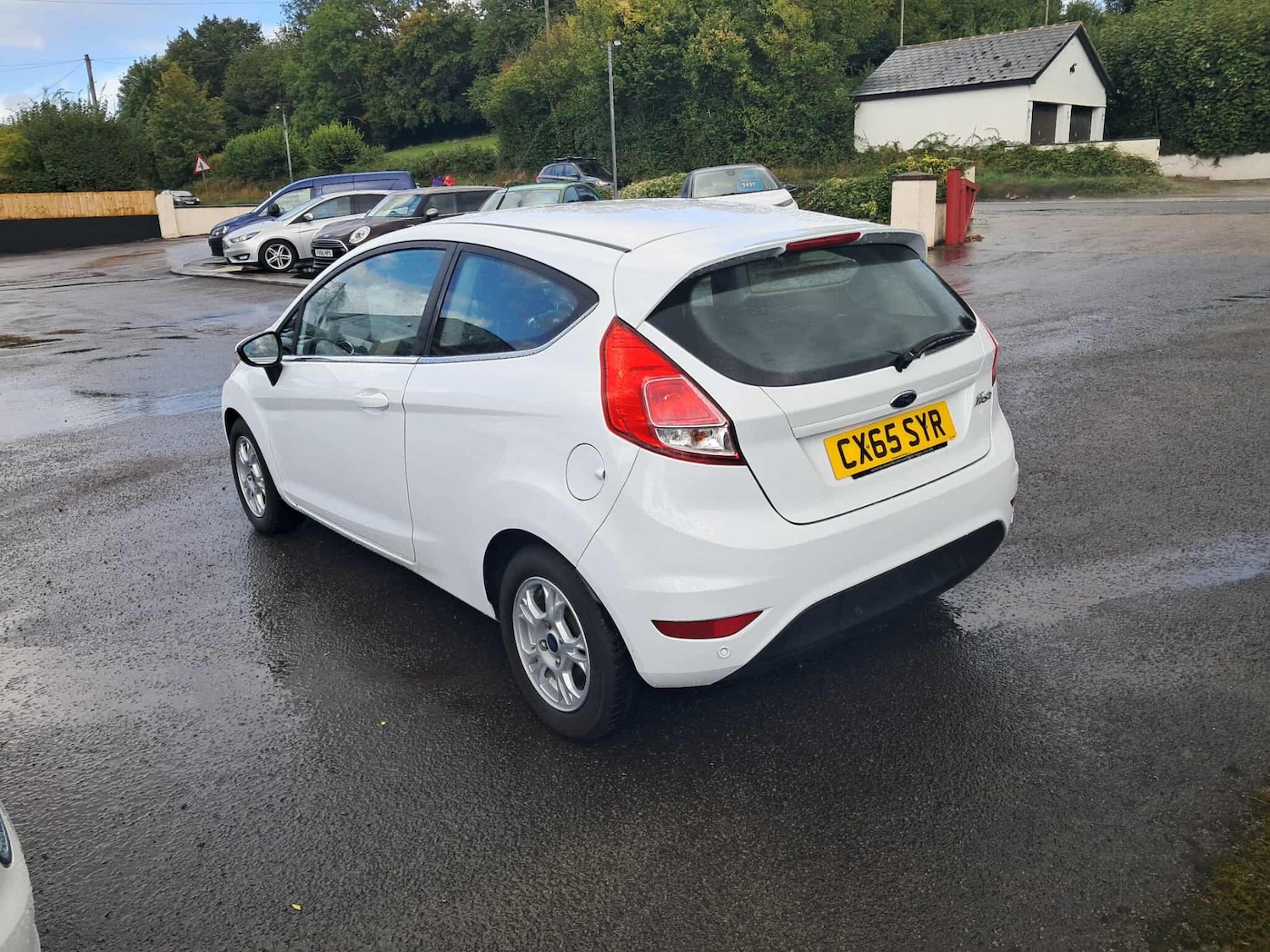 Used Ford Fiesta 2015 for sale - 75919264: Photo 2