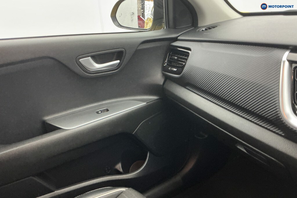 Used Kia Stonic 2021 for sale - 76322687: Photo 25