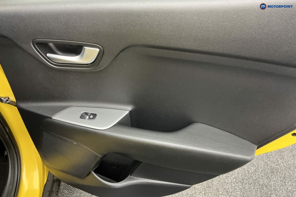 Used Kia Stonic 2021 for sale - 76322687: Photo 31