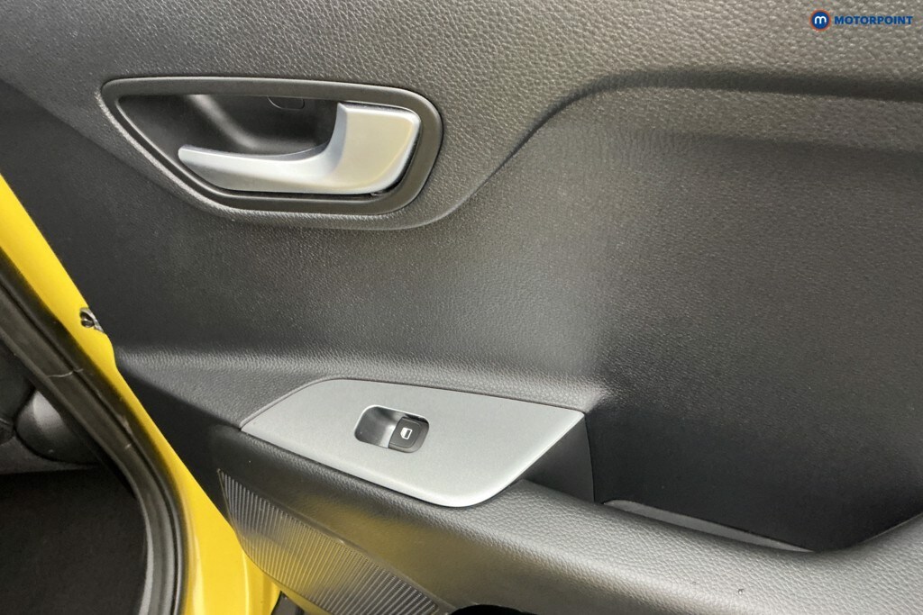 Used Kia Stonic 2021 for sale - 76322687: Photo 32