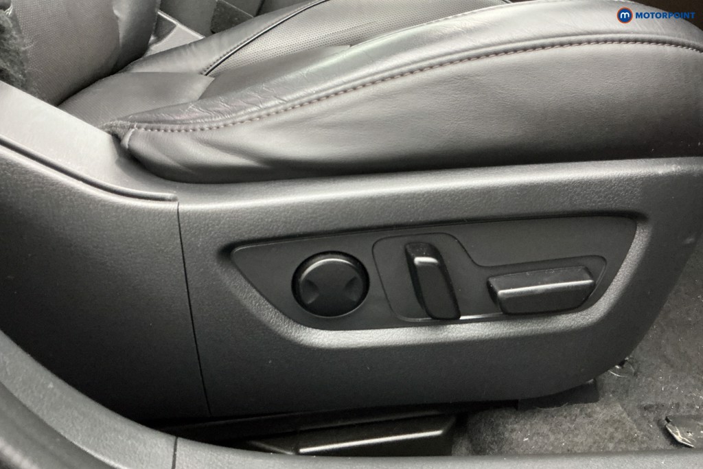 Used Mazda CX-30 2023 for sale - 77248906: Photo 32