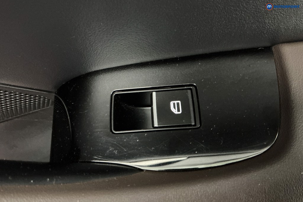 Used Mazda CX-30 2023 for sale - 77248906: Photo 37