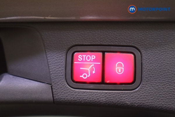 Used Mercedes-Benz C-Class 2021 for sale - 76184617: Photo 39