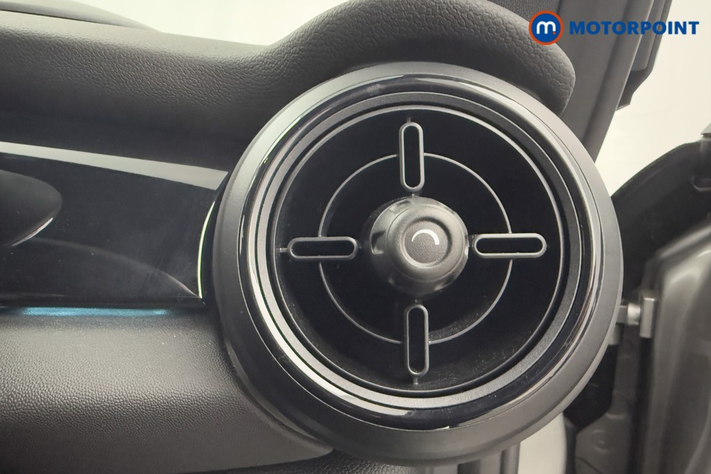 Used MINI Hatch 2023 for sale - 77901936: Photo 24