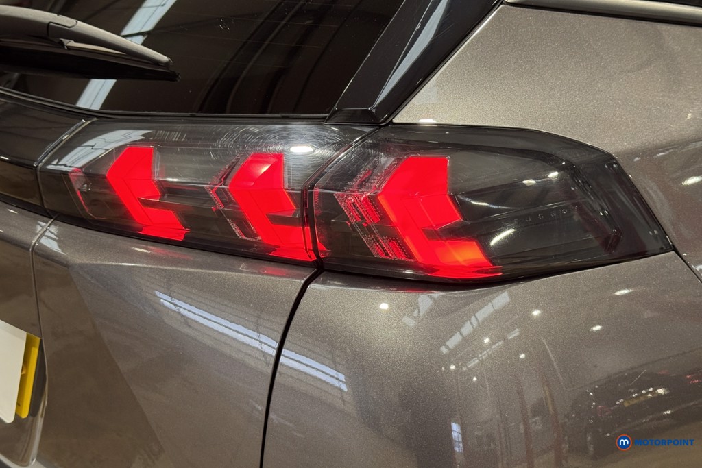 Used Peugeot 2008 2021 for sale - 76985017: Photo 9