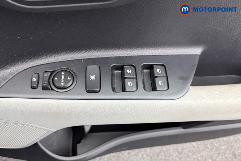 Used Kia Stonic for sale - 77245745: Photo 24