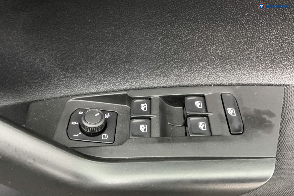 Used Volkswagen Polo 2024 for sale - 77168314: Photo 32