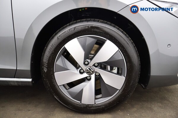 Used Volkswagen Passat 2025 for sale - 76317011: Photo 19
