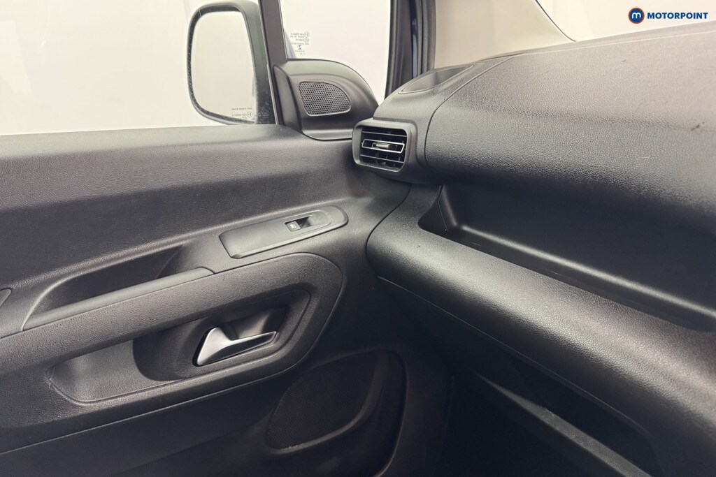 Used Vauxhall Combo Life 2021 for sale - 76209721: Photo 30