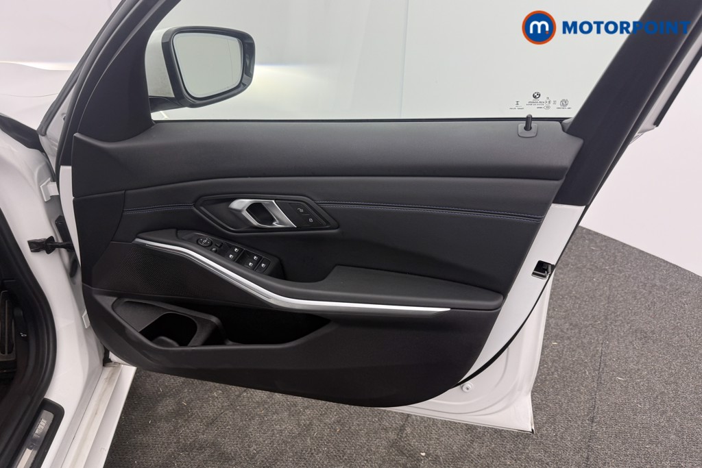 Used BMW 3 Series 2024 for sale - 77984407: Photo 10