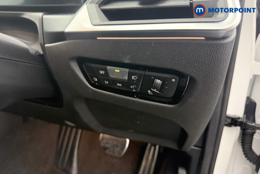 Used BMW 3 Series 2024 for sale - 77984407: Photo 11