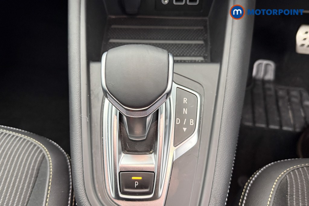 Used Renault Captur for sale - 77245793: Photo 19