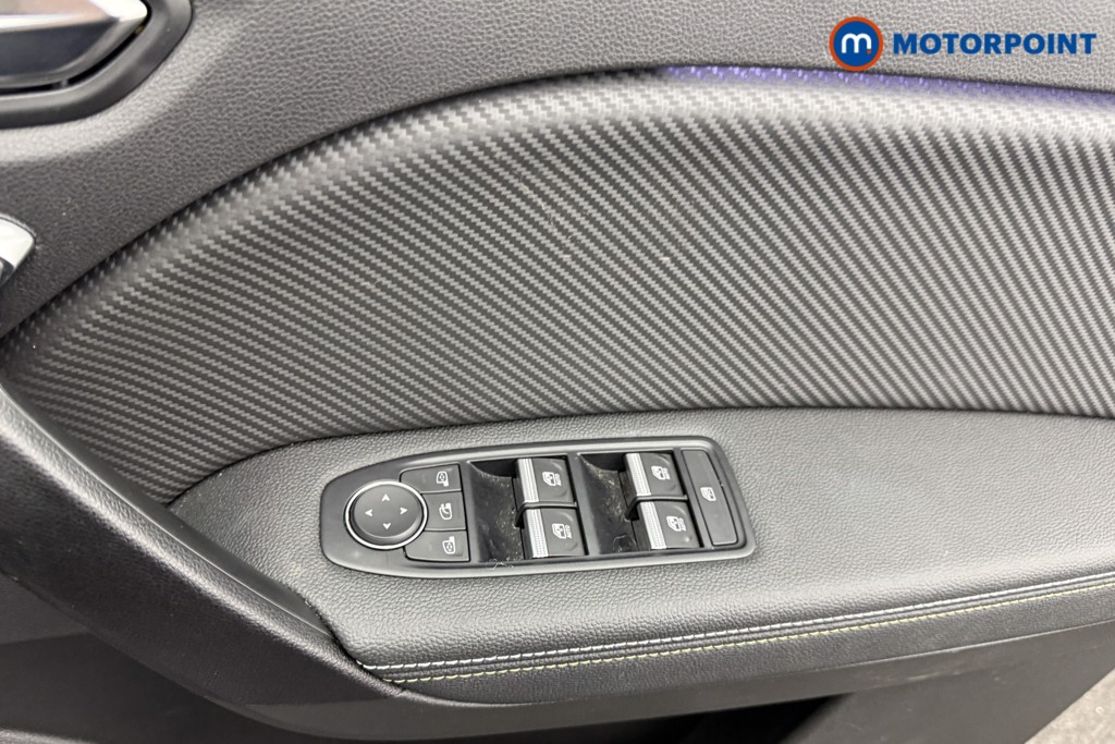 Used Renault Captur for sale - 77245793: Photo 23