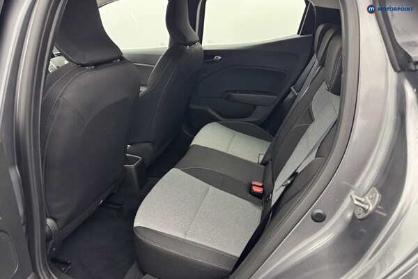 Used Renault Clio 2024 for sale - 76114703: Photo 16