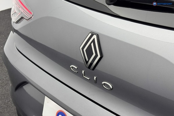 Used Renault Clio 2024 for sale - 76114703: Photo 26