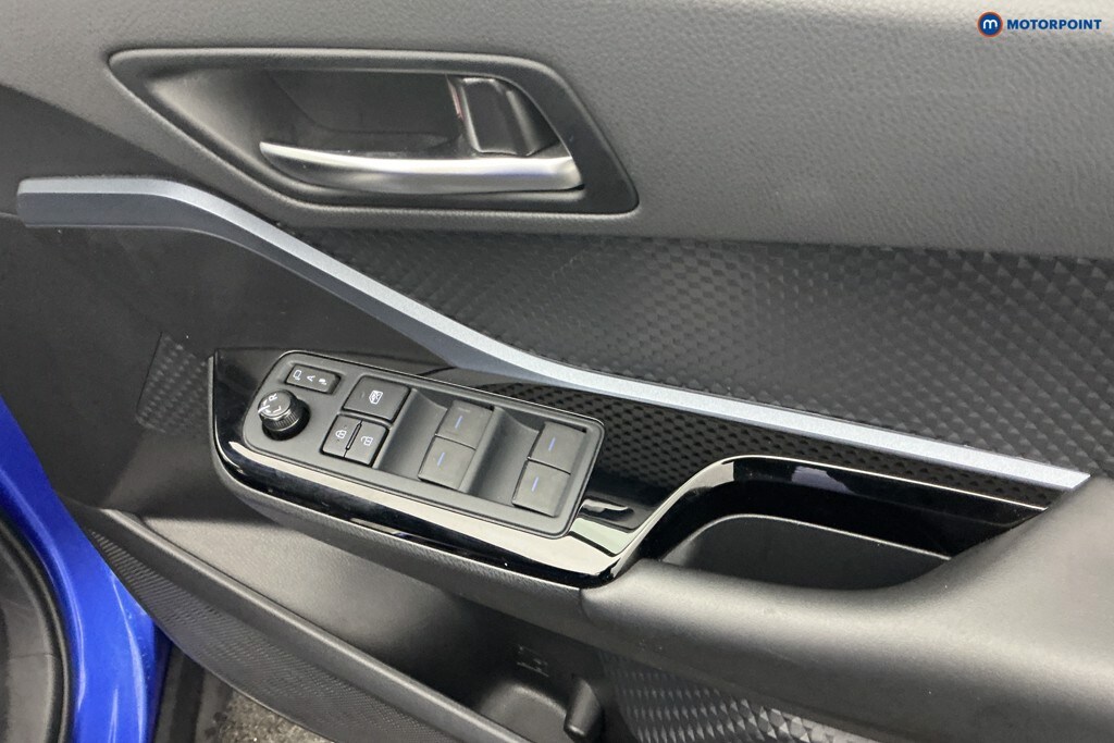 Used Toyota C-HR 2021 for sale - 76750532: Photo 19