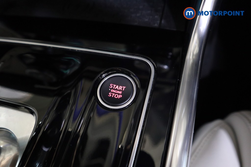 Used Jaguar XE 2019 for sale - 77262294: Photo 17