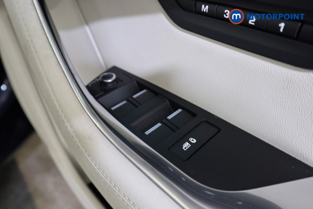 Used Jaguar XE 2019 for sale - 77262294: Photo 21