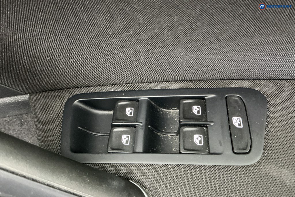 Used Volkswagen Golf 2020 for sale - 77104349: Photo 32