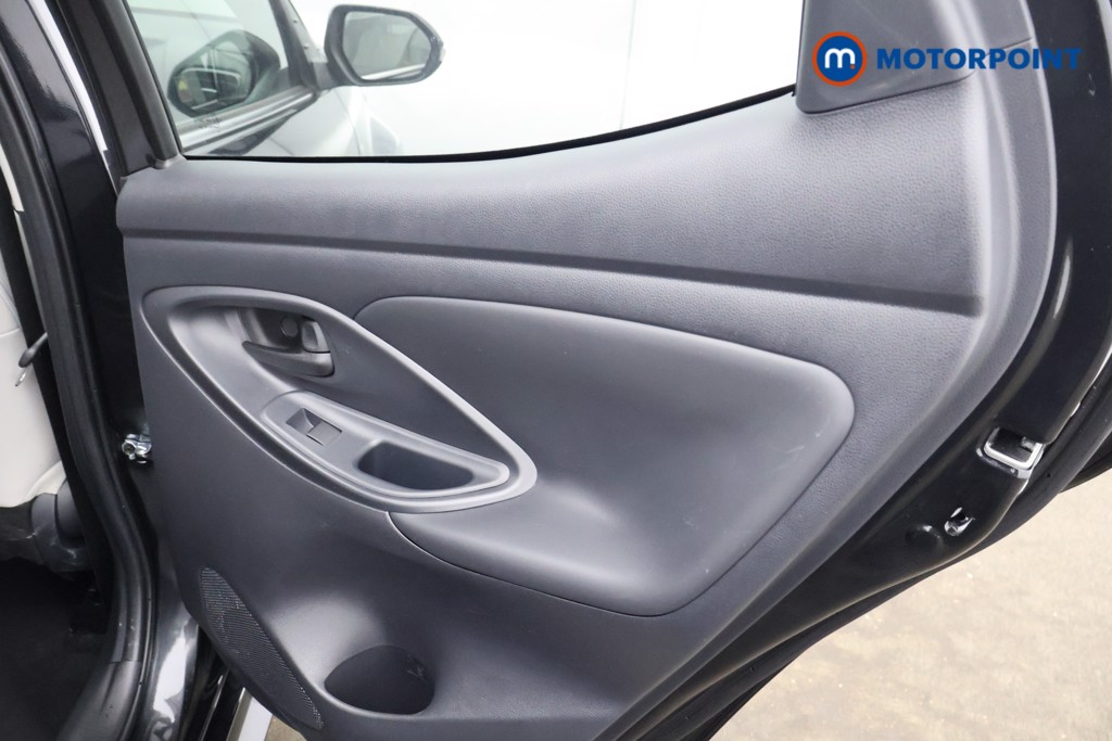Used Toyota Yaris 2023 for sale - 76494762: Photo 27