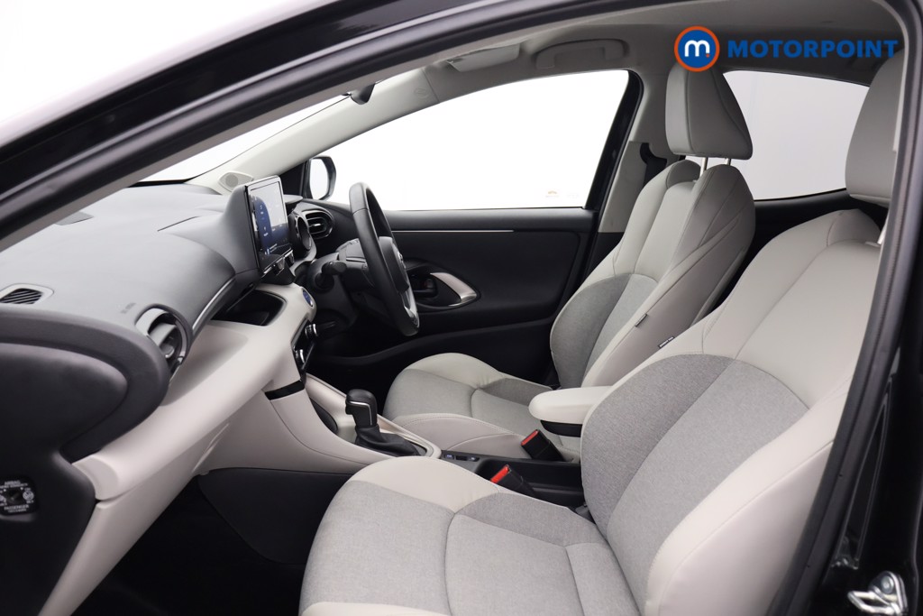 Used Toyota Yaris 2023 for sale - 76494762: Photo 29