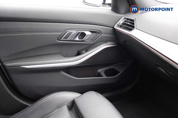 Used BMW 3 Series 2019 for sale - 76287701: Photo 15