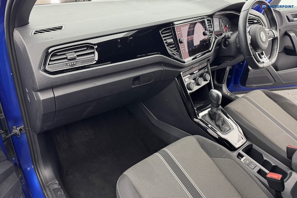 Used Volkswagen T-Roc 2021 for sale - 76252929: Photo 16