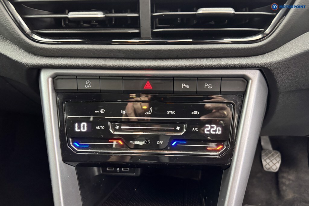 Used Volkswagen T-Roc 2022 for sale - 76046793: Photo 25