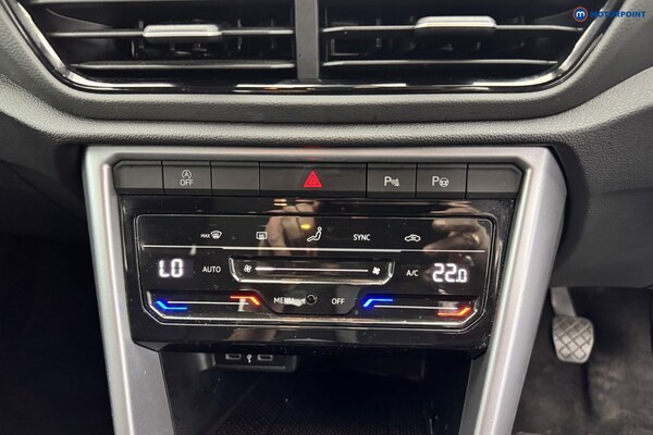 Used Volkswagen T-Roc 2022 for sale - 76046793: Photo 25