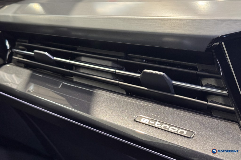 Used Audi Q4 e-tron 2021 for sale - 77113789: Photo 18