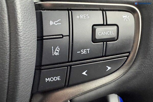 Used Lexus UX 2023 for sale - 76008880: Photo 27