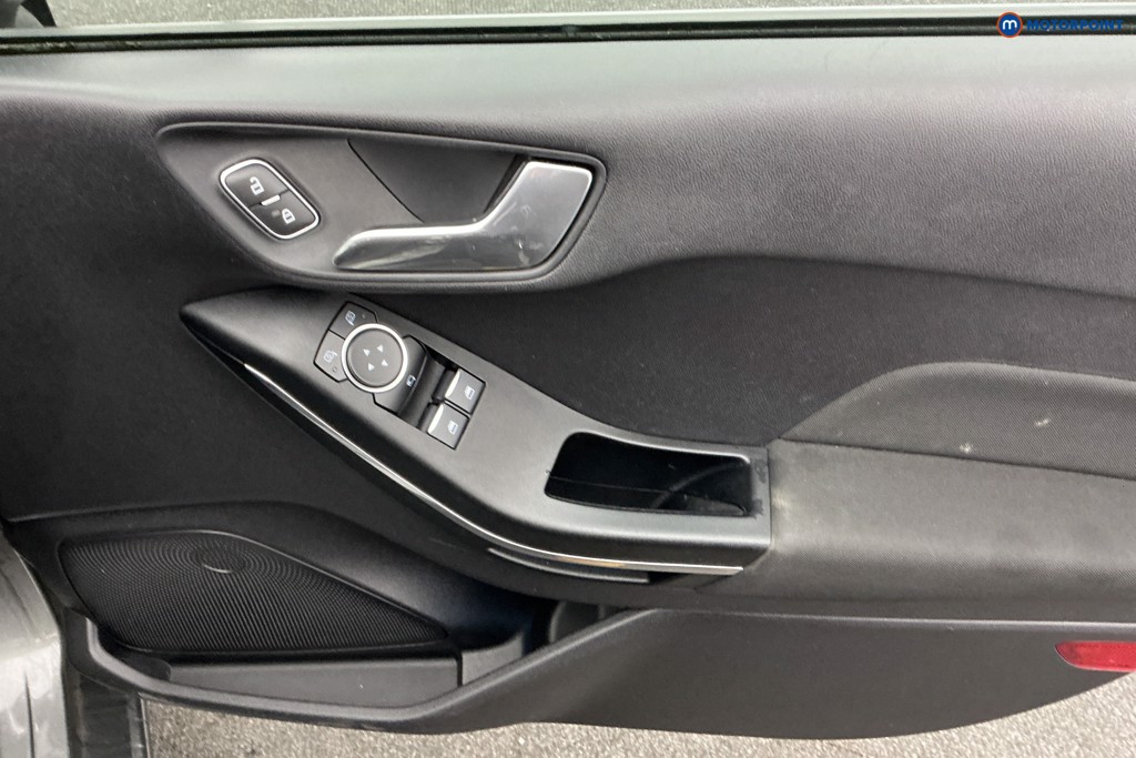 Used Ford Fiesta 2018 for sale - 76739028: Photo 28