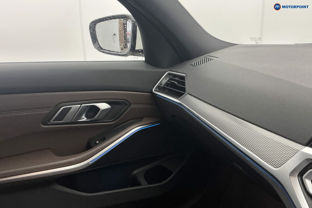 Used BMW 3 Series 2021 for sale - 76557667: Photo 16