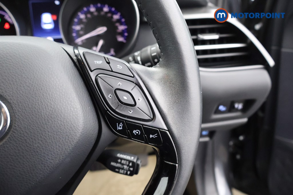 Used Toyota C-HR 2023 for sale - 76394348: Photo 11